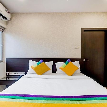 Itsy Hotels Neeranand Plaza Calcutta Extérieur photo