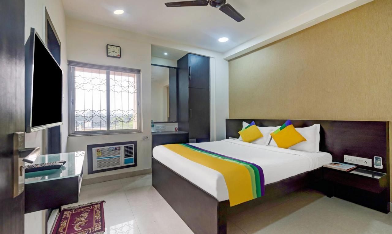Itsy Hotels Neeranand Plaza Calcutta Extérieur photo