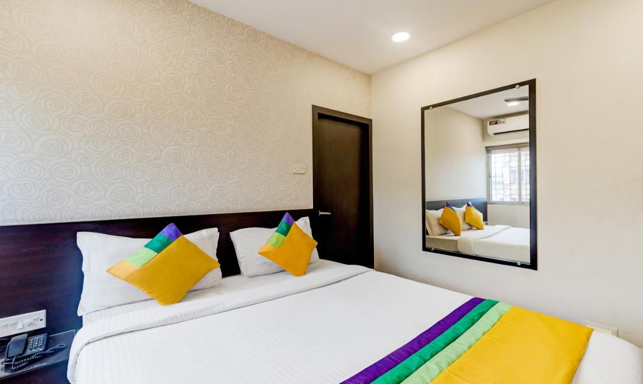 Itsy Hotels Neeranand Plaza Calcutta Extérieur photo