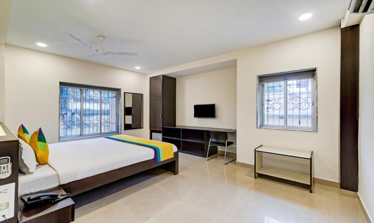 Itsy Hotels Neeranand Plaza Calcutta Extérieur photo